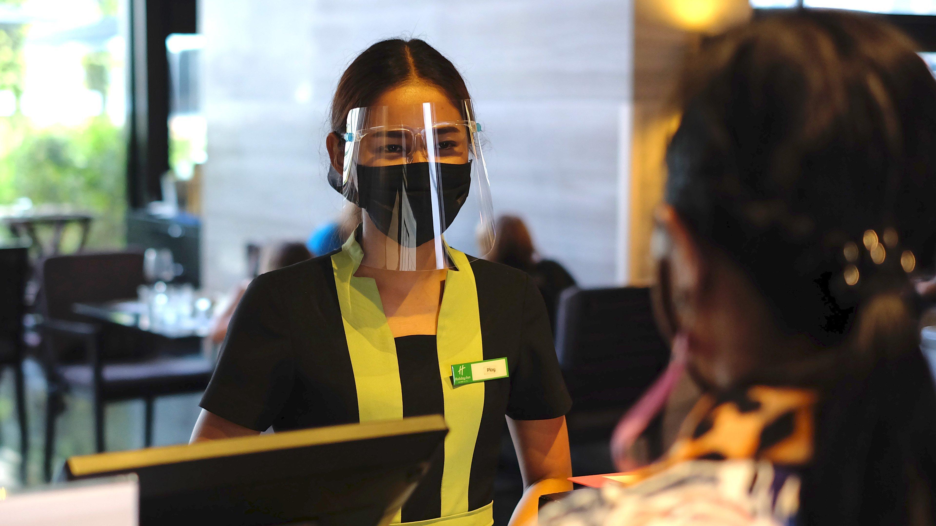 Holiday Inn Bangkok Sukhumvit By Ihg Exterior foto